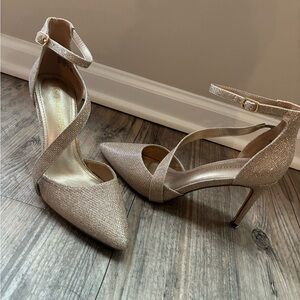 Dream Pairs Shimmering Gold Heels
